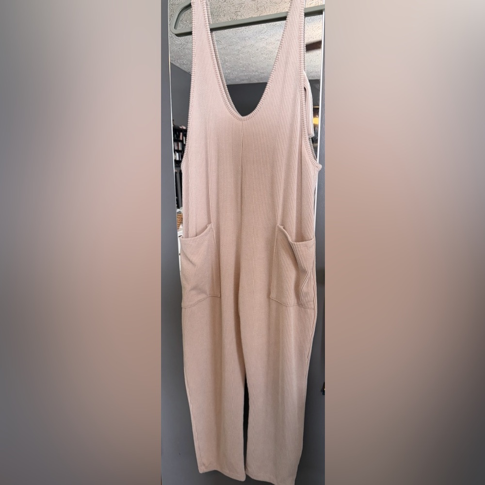 Oversized Soft Jumpsuit - Picture 1 of 5